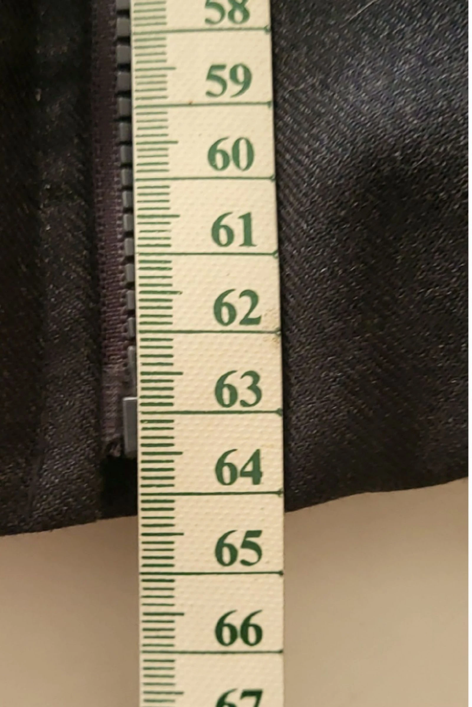Esprit Casaco de penas TL/T40-Cinza-Capuz de imitação de pelúcia removível-Corte reto com penas – photo 16